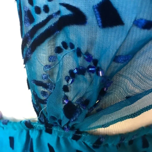 Blue silk blouse size medium with beads - Picture 4 of 12